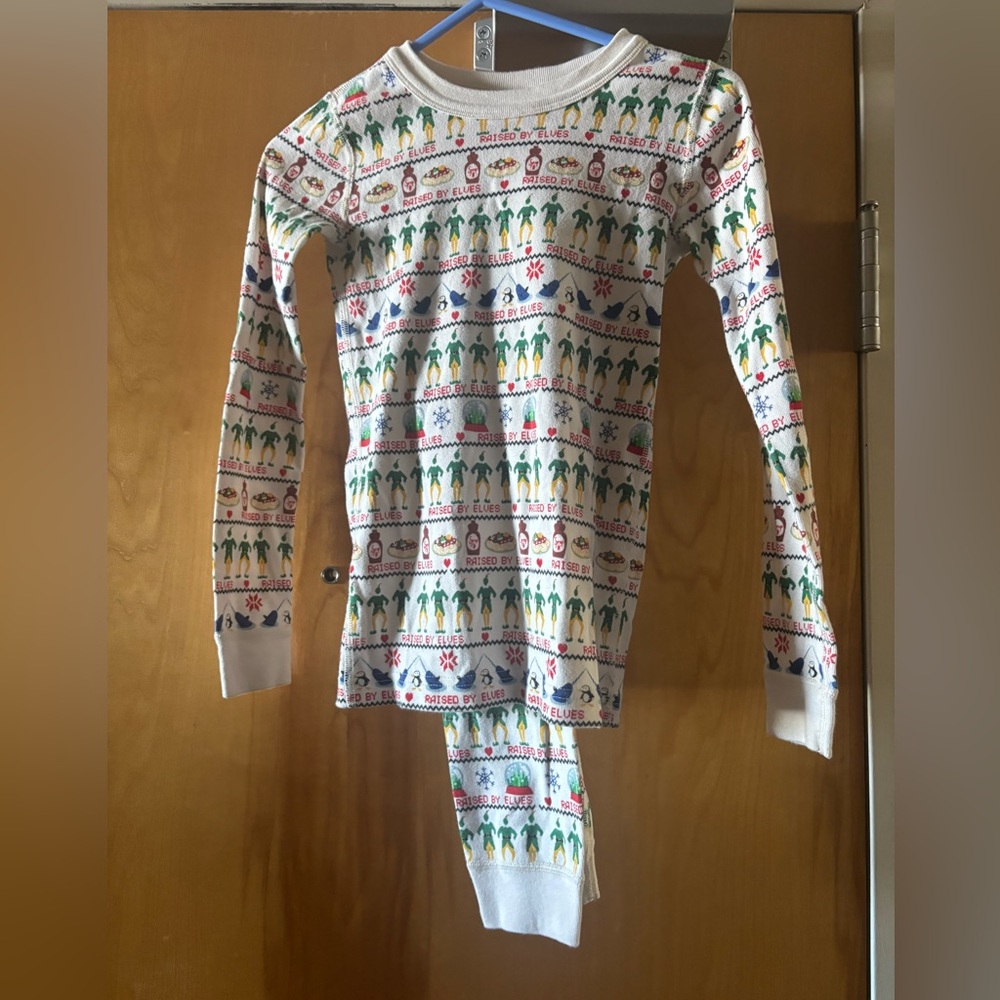 Hanna Andersson ELF collection 2-piece pajama set
